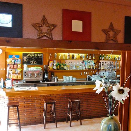 קסטלדפלס Hotel Rodsan Suizo מראה חיצוני תמונה