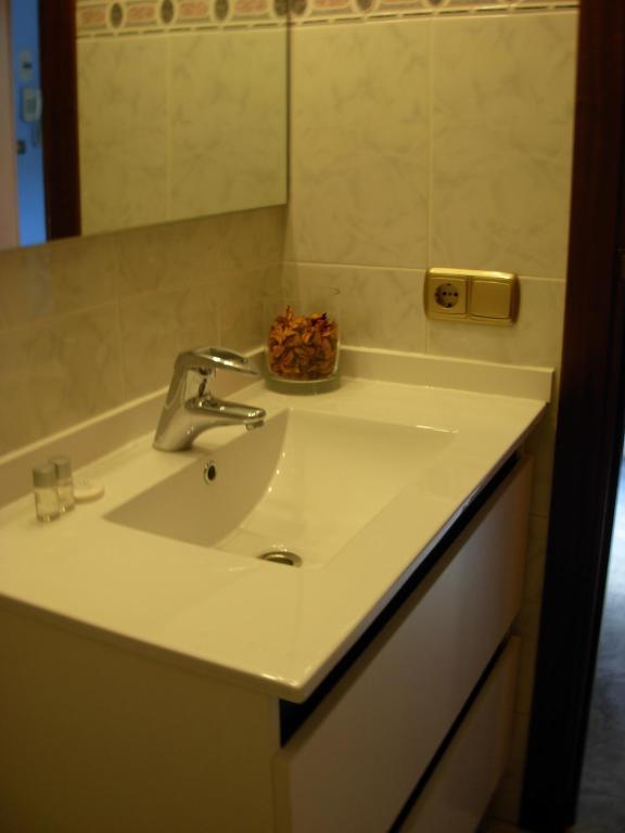 קסטלדפלס Hotel Rodsan Suizo מראה חיצוני תמונה